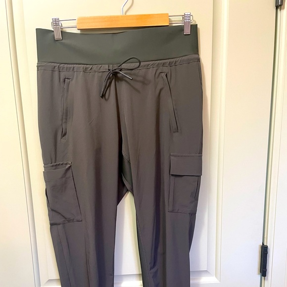 Athleta Pants - Athleta Women’s Joggers (8)